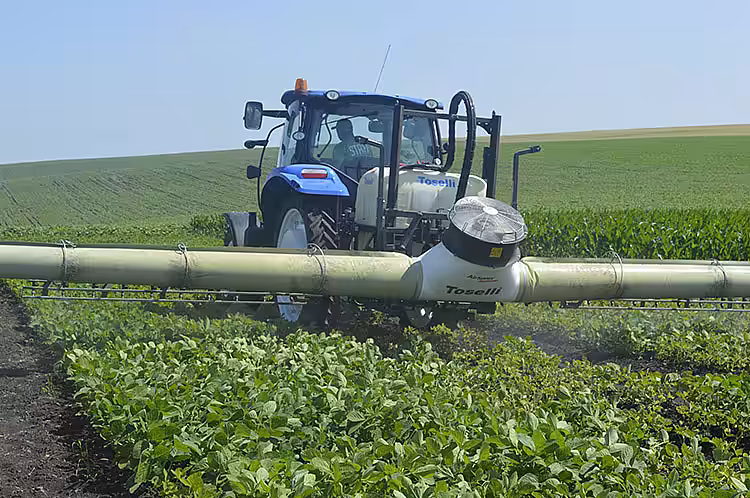 Guvernul propune reducerea TVA la cota de 12% pentru inputurile agricole