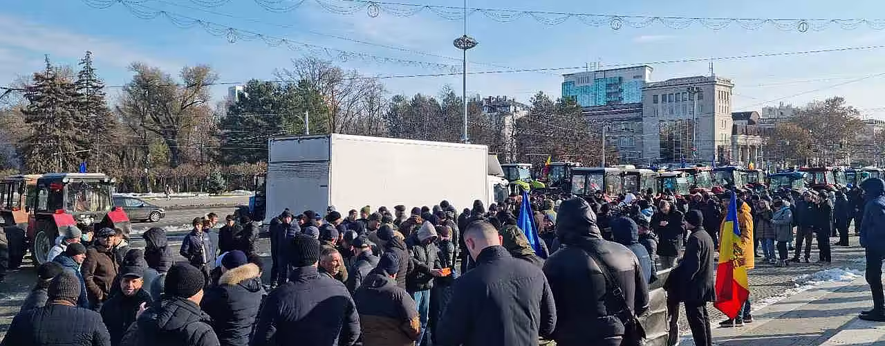 Parlamentul va examina prelungirea legii privind rambursarea TVA-ului pentru producătorii agricoli