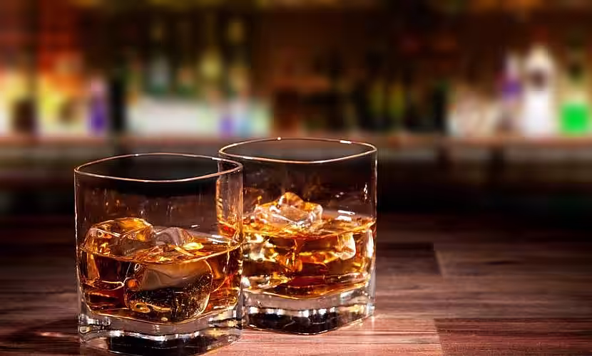 Cum a devenit Letonia principalul furnizor de alcool al Rusiei?