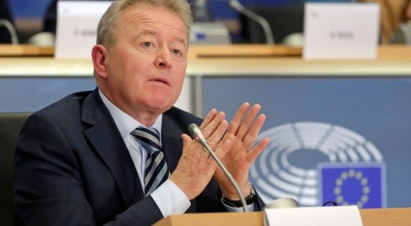 Comisarul european Wojciechowski denunţă ipocrizia UE