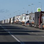 Transportatorii polonezi extind protestul față de concurența celor ucraineni și blochează un al patrulea punct de frontier