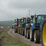 Fermierii din Serbia au blocat drumurile cerând subvenţii mai mari şi motorină mai ieftină