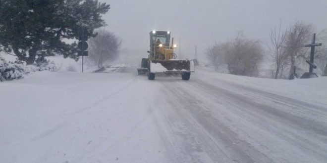 Meteorologii au emis Cod Portocaliu de schimbare a vremii. Va ninge puternic și va viscoli